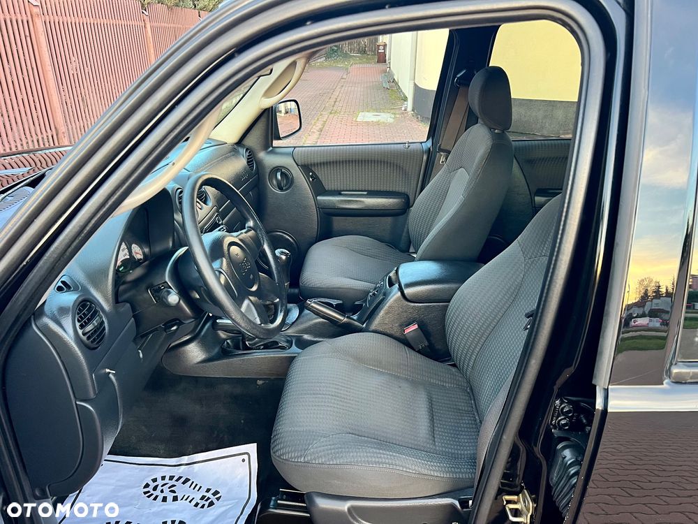 Jeep Cherokee 2.5L CRD Sport - 5