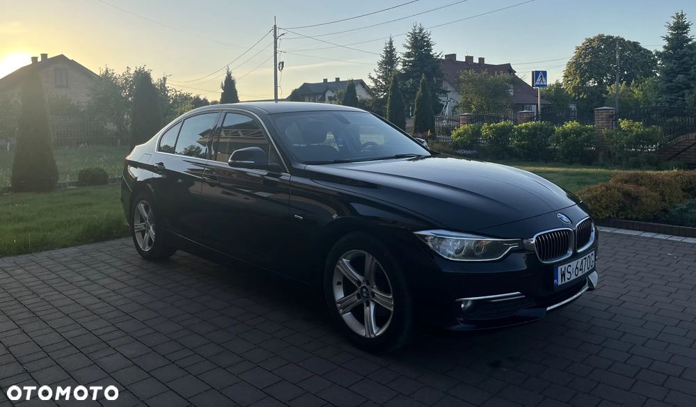 BMW Seria 3 318d Luxury Line - 3