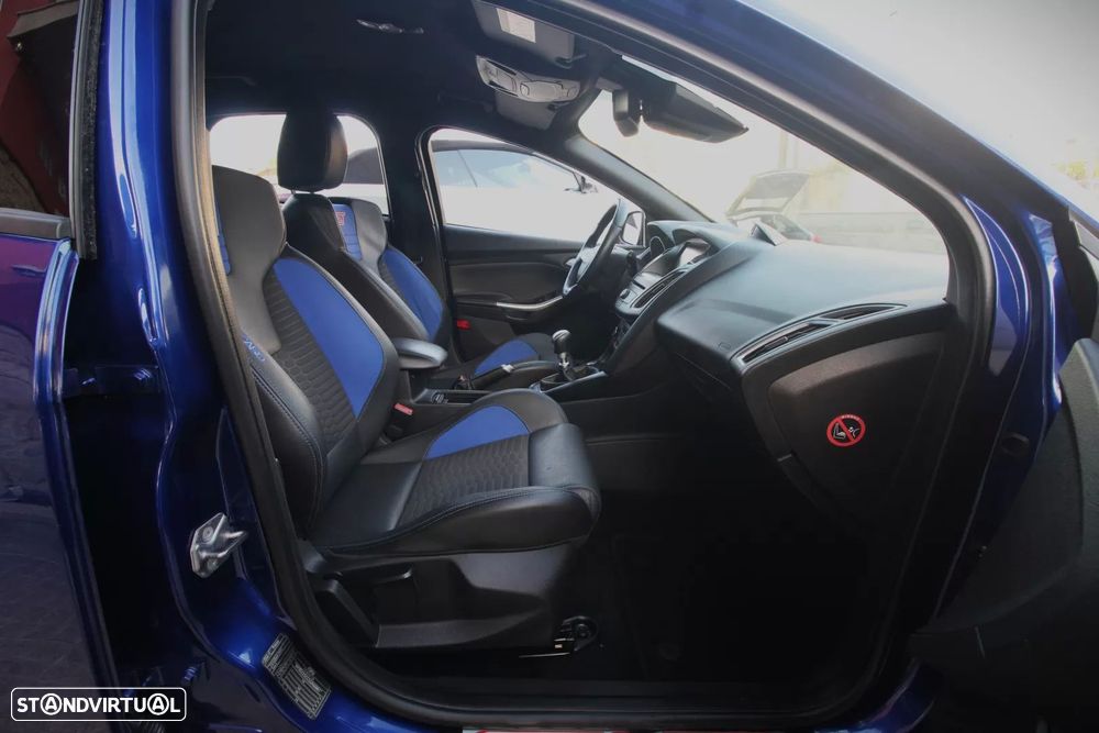 Ford Focus 2.0 EcoBoost ST - 26
