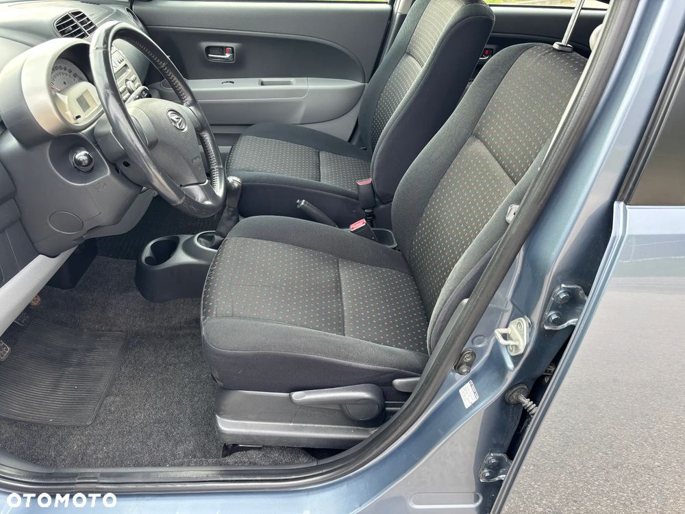 Daihatsu Sirion 1.3 - 10