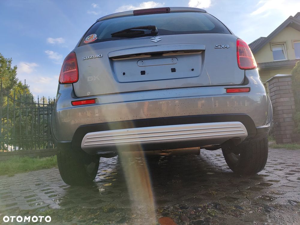 Suzuki SX4 Classic 1.6 VVT 4x4 Comfort - 14