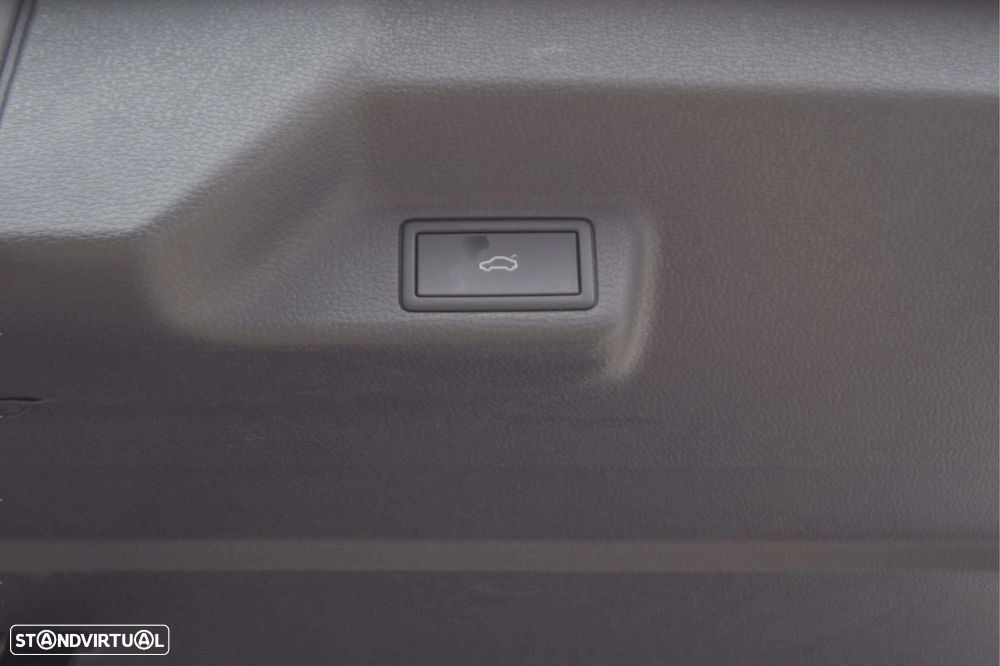 VW ID.Buzz 84 kWh GTX 4Motion - 43