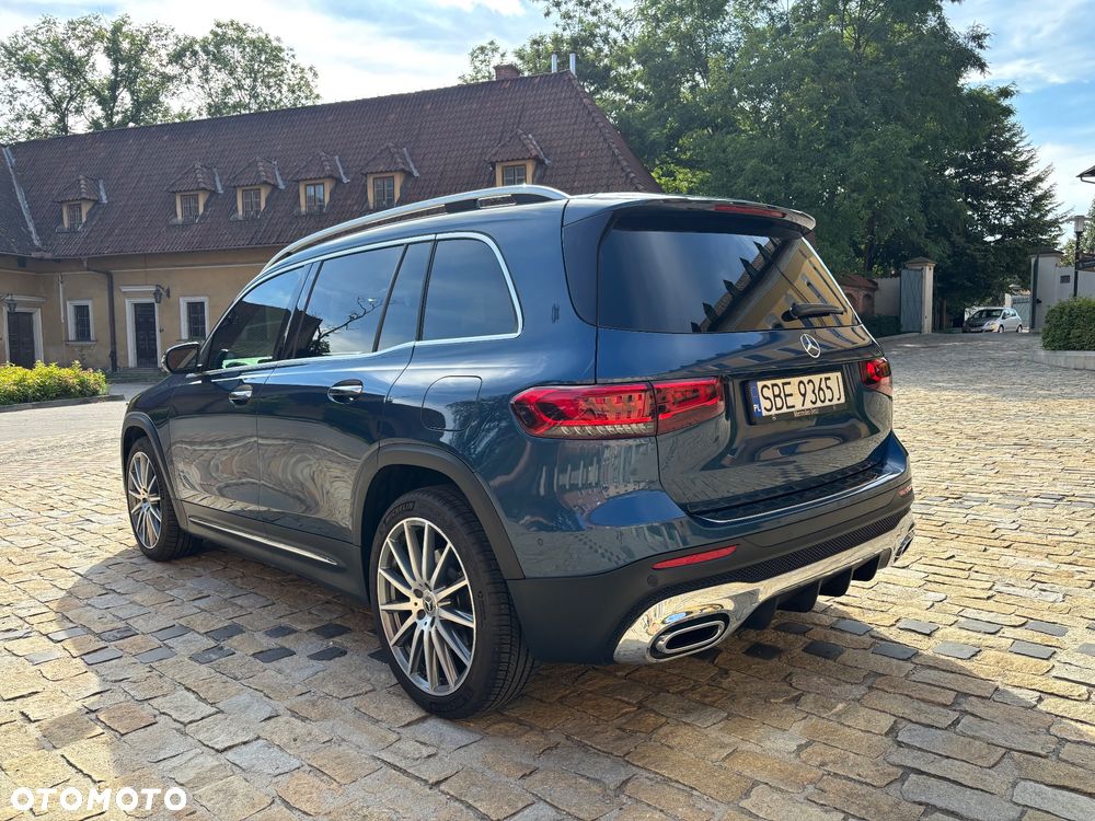 Mercedes-Benz GLB 250 8G-DCT AMG Line - 11