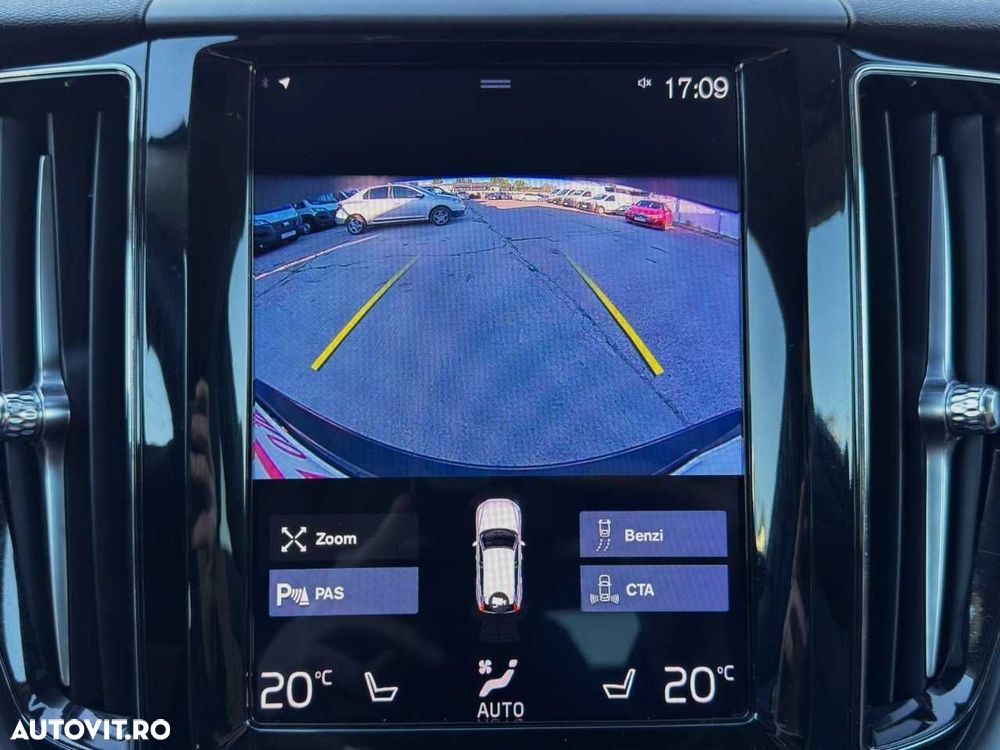 Volvo XC 60 D4 Momentum Pro - 27