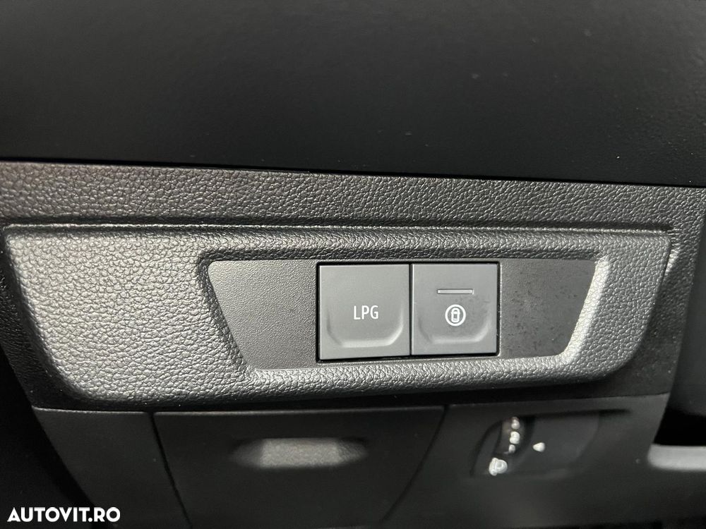 Dacia Logan TCe 90 MT6 Journey - 18