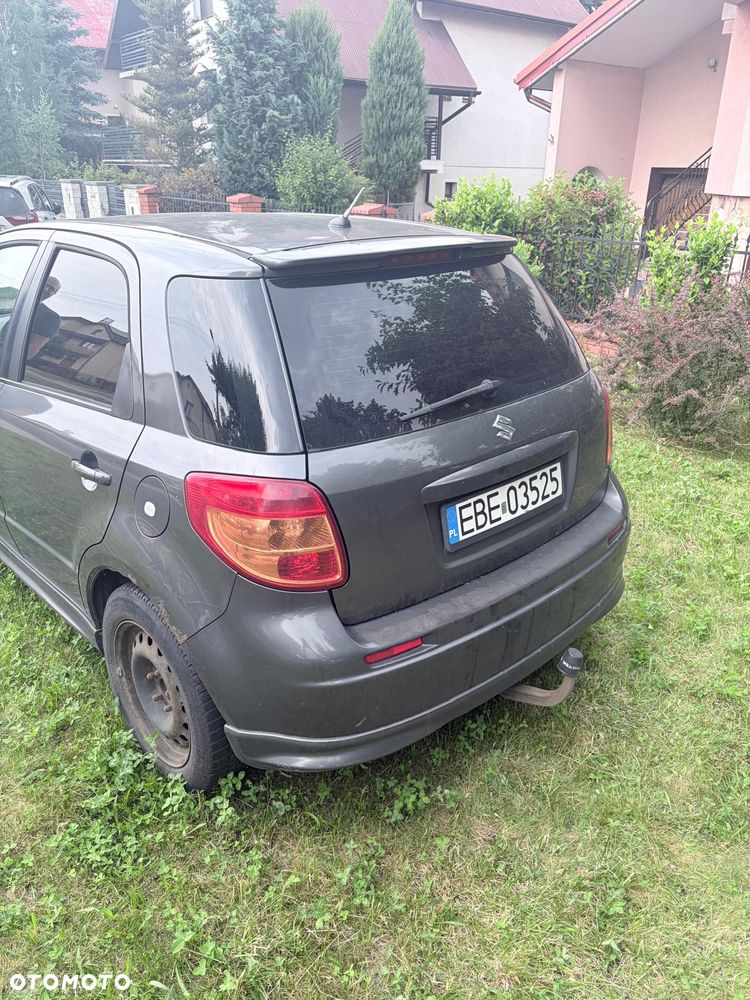 Suzuki SX4 1.6 Comfort - 8
