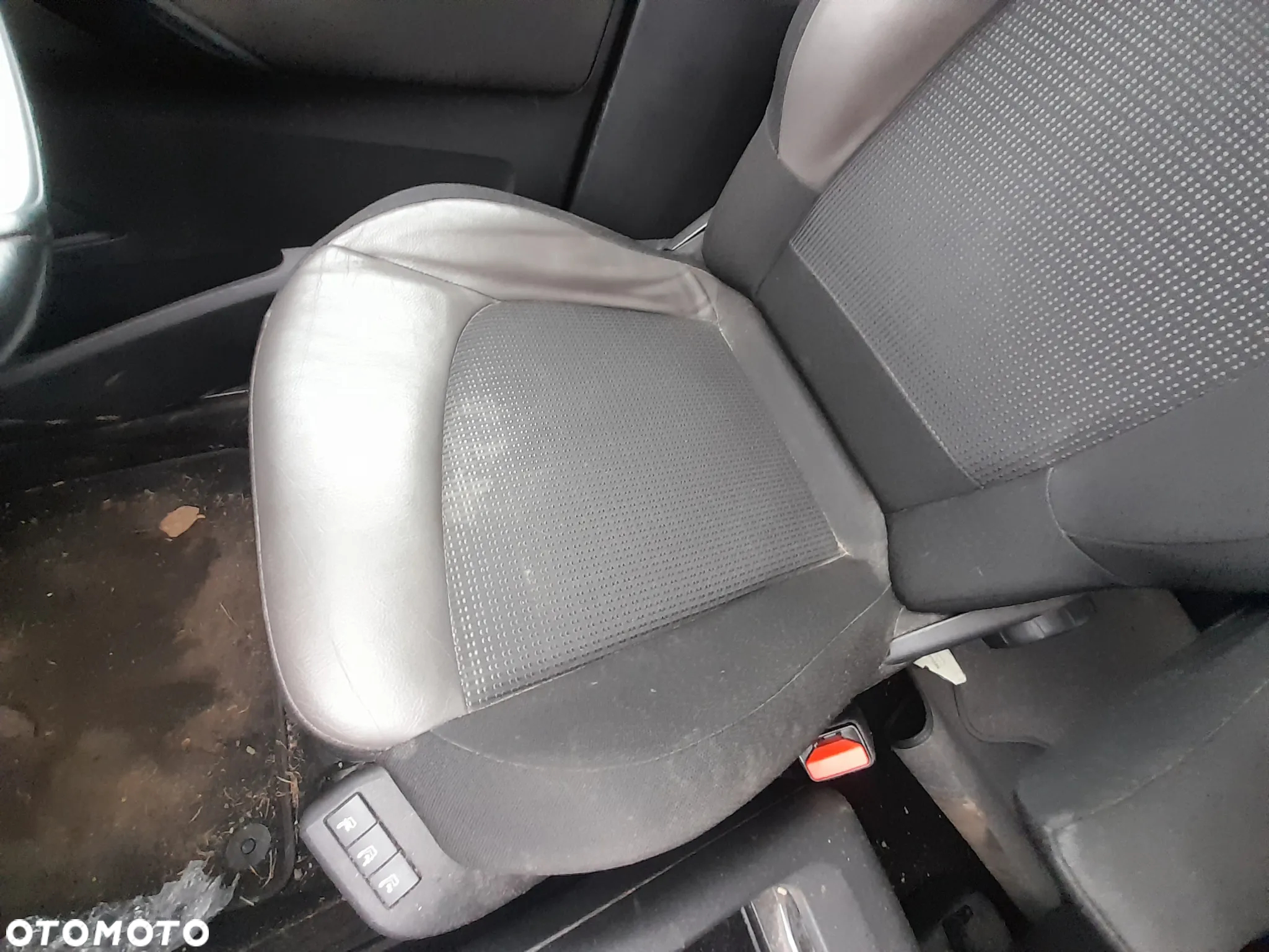 CITROEN C4 GRAND PICASSO II FOTELE KANAPA KOMPLET 7 OSOBOWE ELEKTRYCZNE WERSJA ANGIELSKA - 10