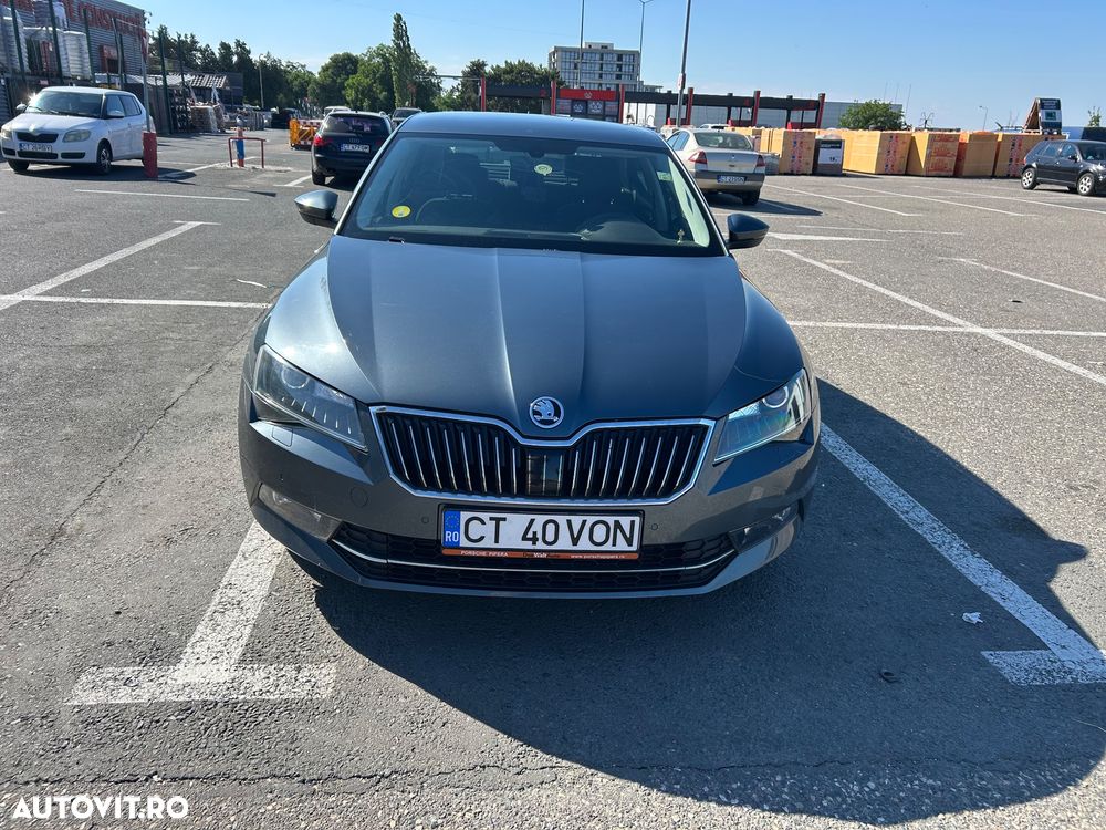 Skoda Superb 2.0 TDI DSG Ambition - 2