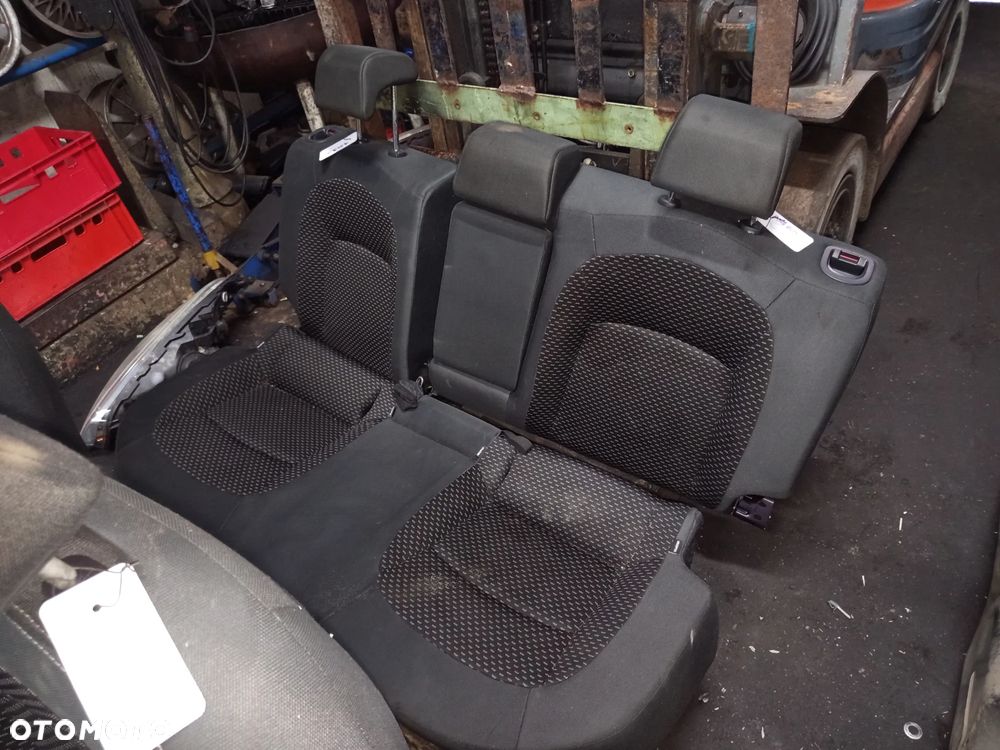 KOMPLET FOTELI NISSAN QASHQAI 07-13 - 4