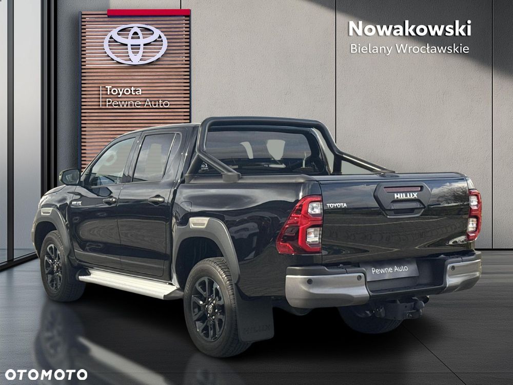 Toyota Hilux - 3