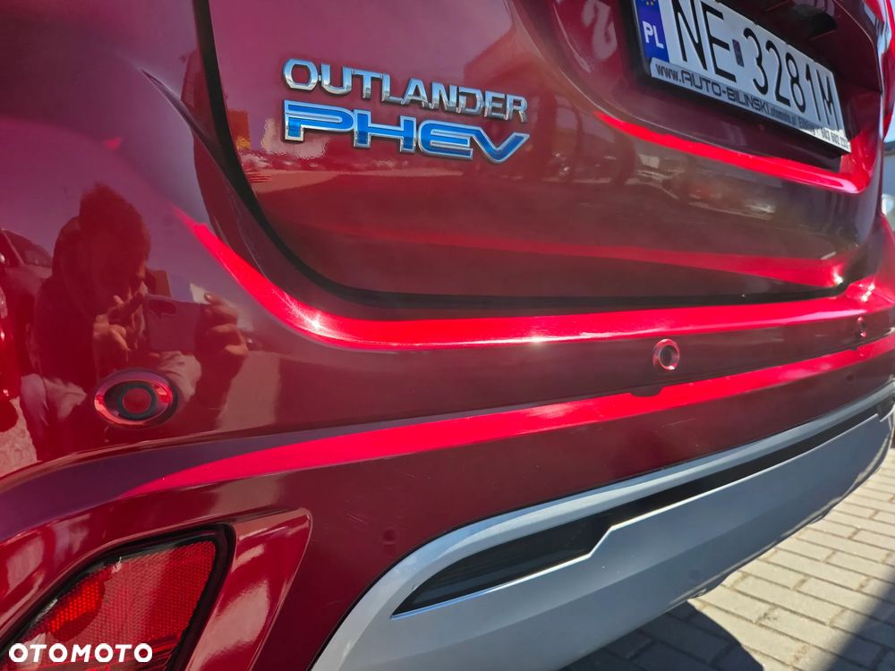 Mitsubishi Outlander - 6