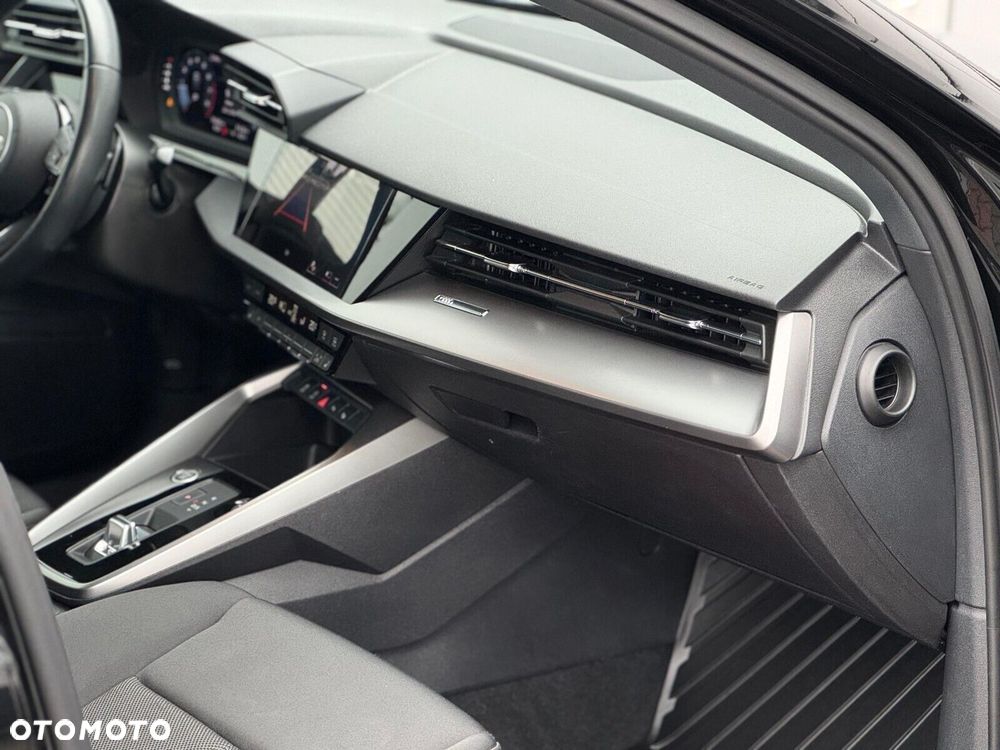 Audi A3 Sportback - 13