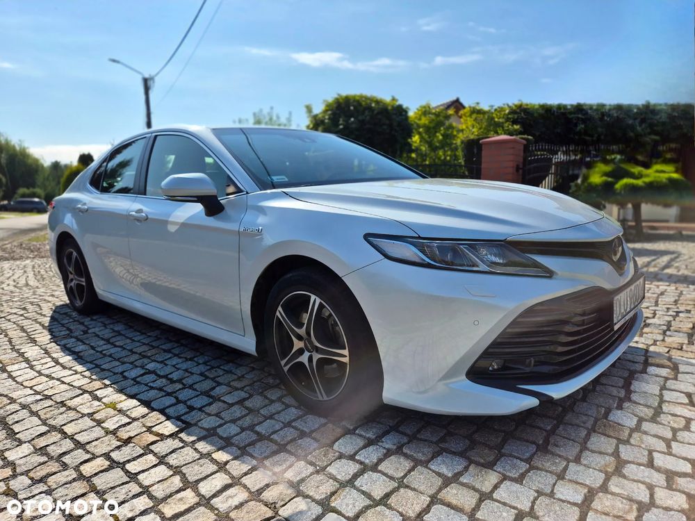 Toyota Camry 2.5 Hybrid Comfort CVT - 3