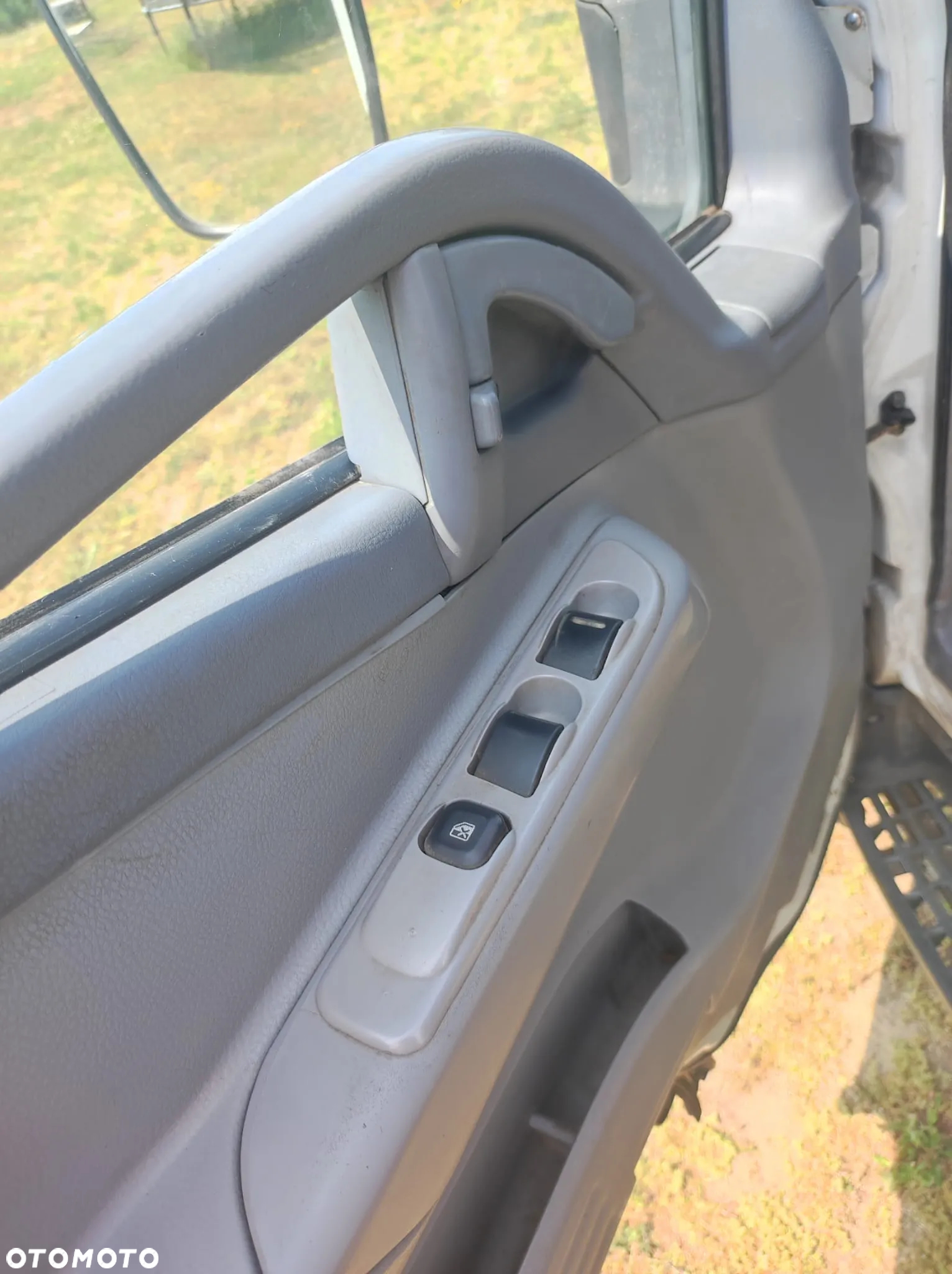 Mitsubishi Canter - 9