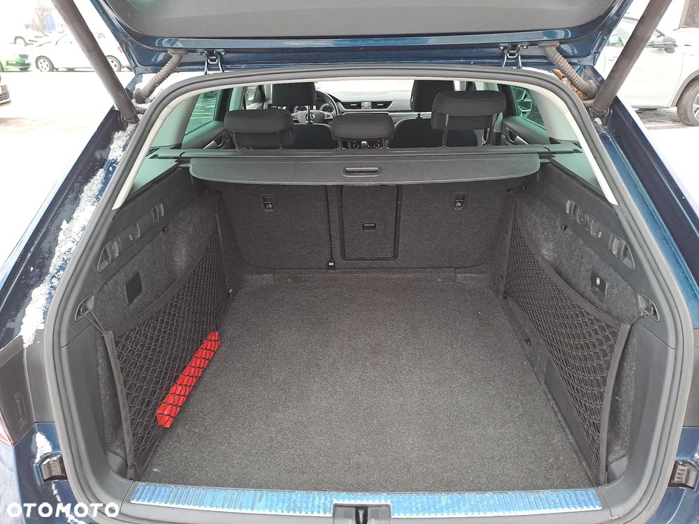 Skoda Superb 2.0 TDI SCR 4x4 Style DSG - 12