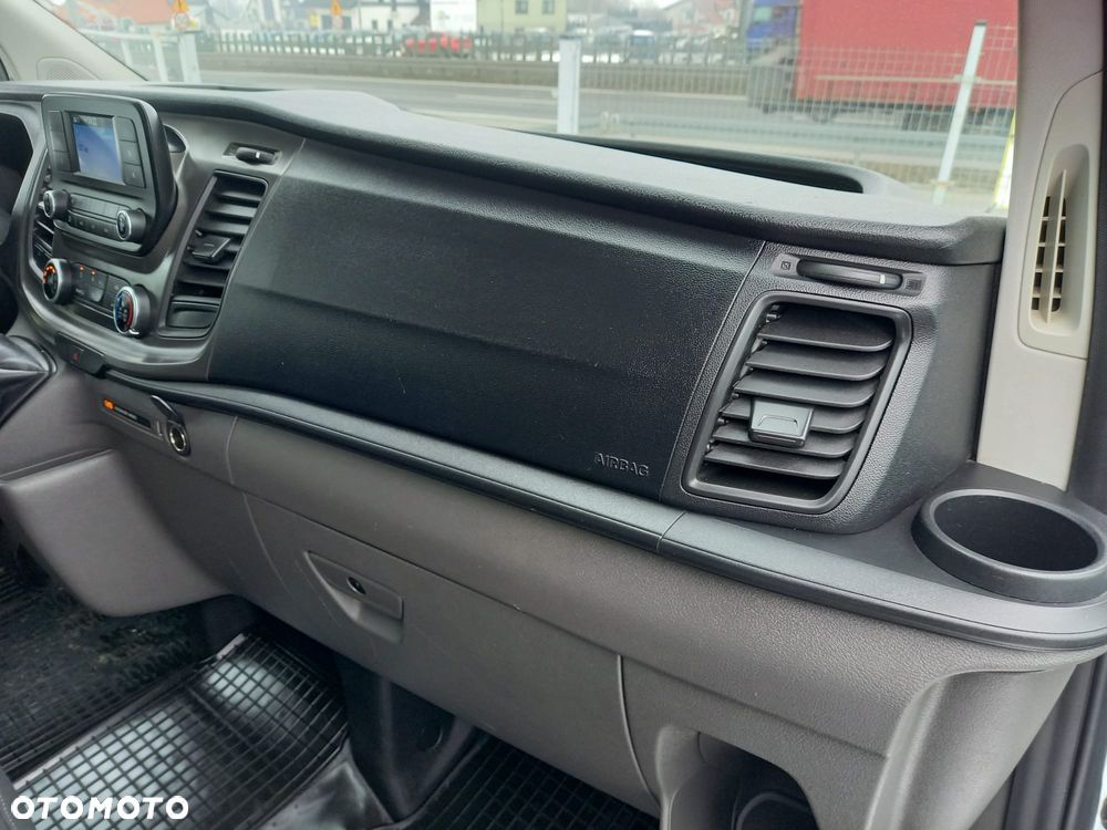 Ford Transit Custom 310 L2H1 Limited - 12