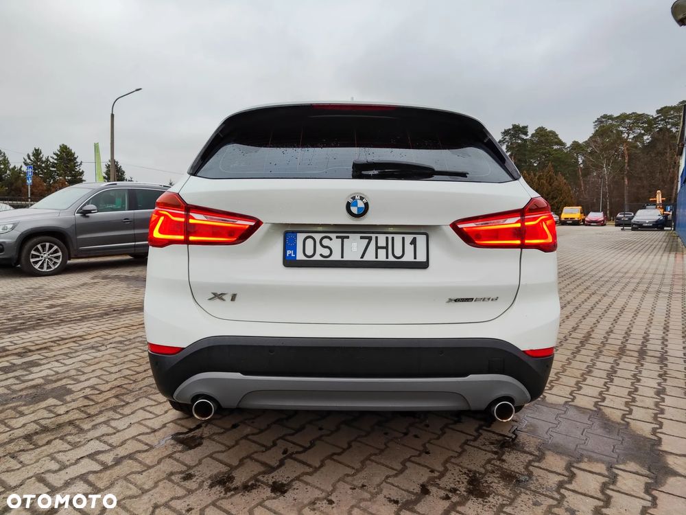 BMW X1 xDrive20d Advantage sport - 6