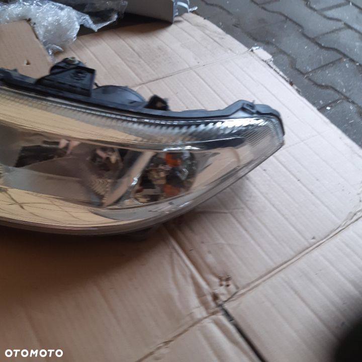 LAMPA PRZEDNIA LEWA LUB PRAWA LAGUNA II - 7