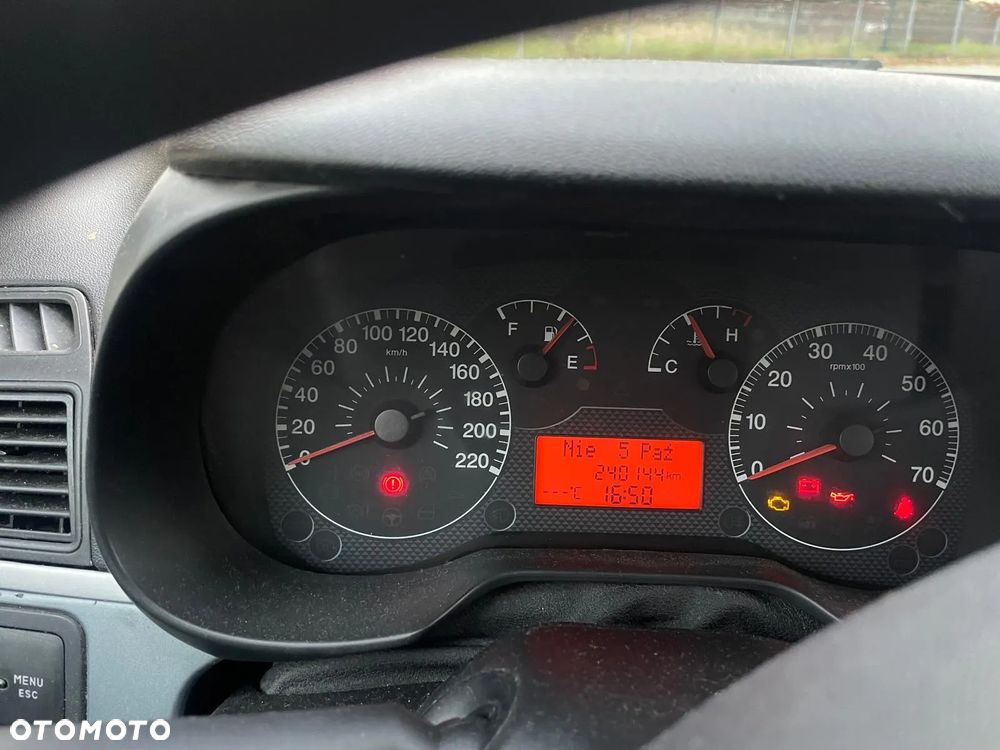 Fiat Grande Punto 1.4 8V Active - 19
