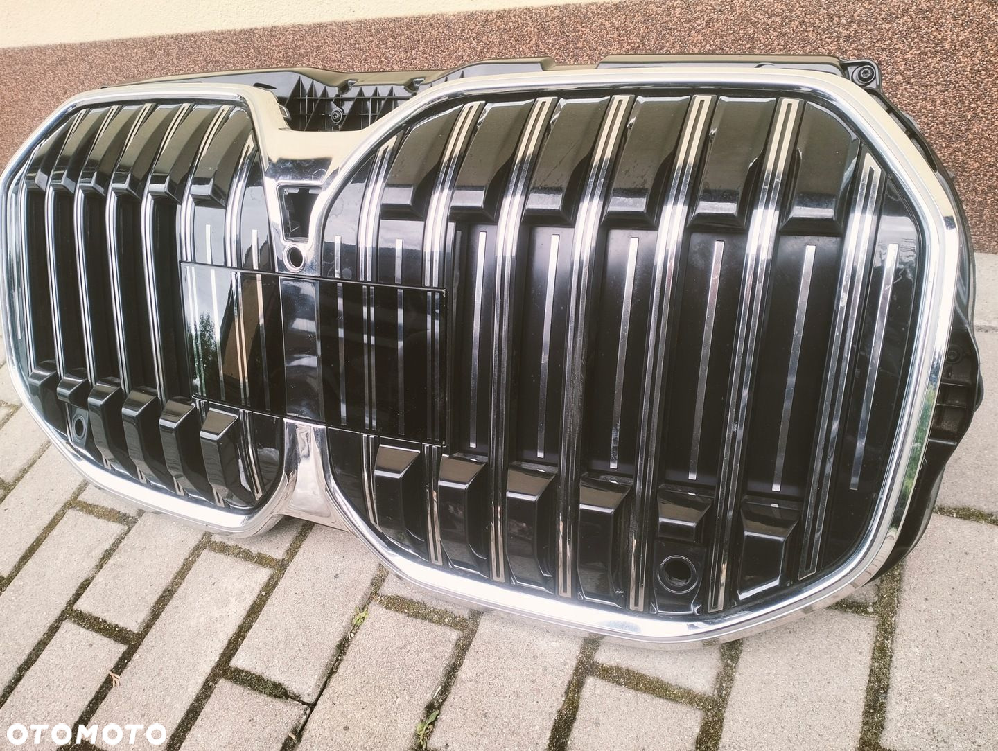 ATRAPA GRILL NERKA OSŁONA BMW 7 G70 - 2