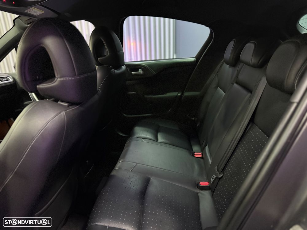 DS DS4 Crossback PureTech 130 S&S - 12