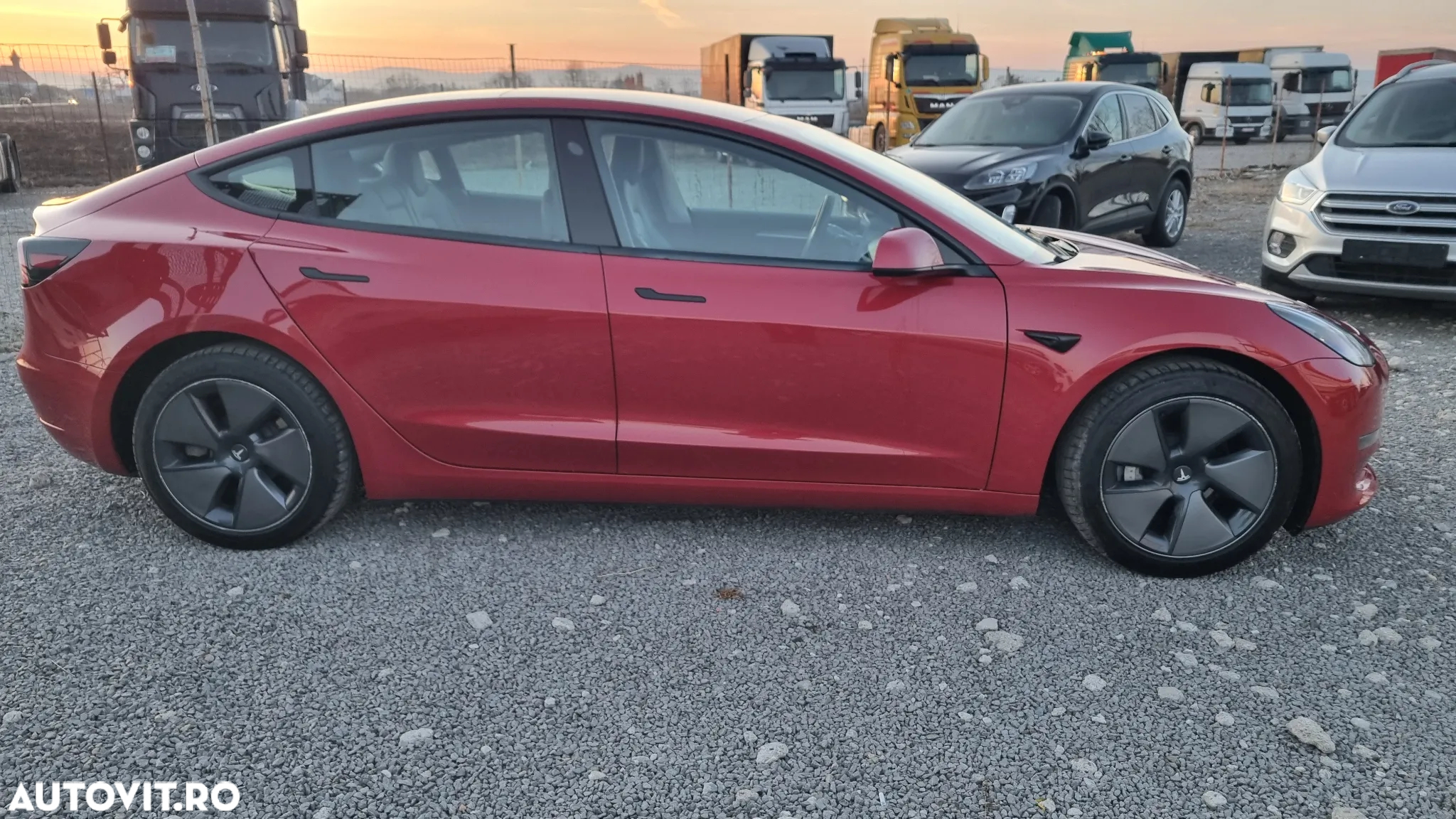 Tesla Model 3 Langstreckenbatterie Allradantrieb Dual Motor - 17