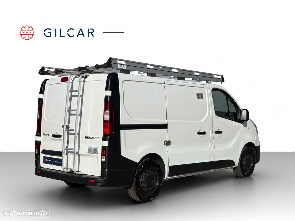 Renault Trafic 2.0 dCi 120cv - 7