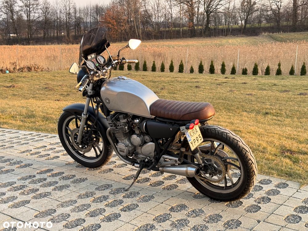 Yamaha XJ - 6