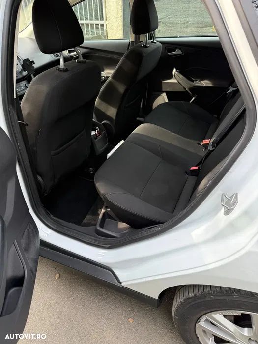 Ford Focus - 4