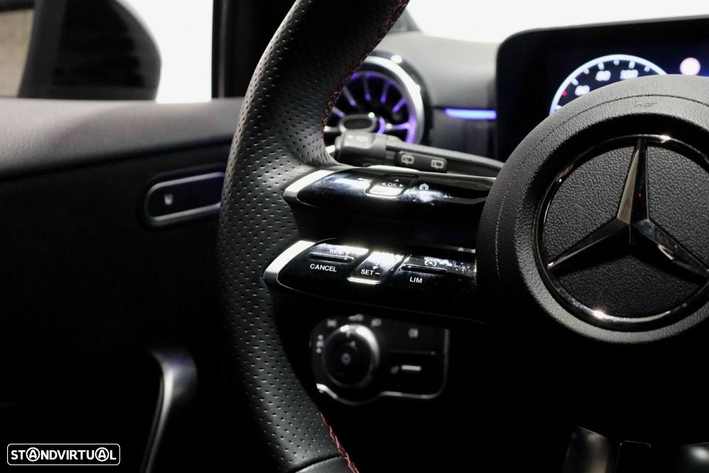 Mercedes-Benz A 180 d AMG Line Aut. - 21