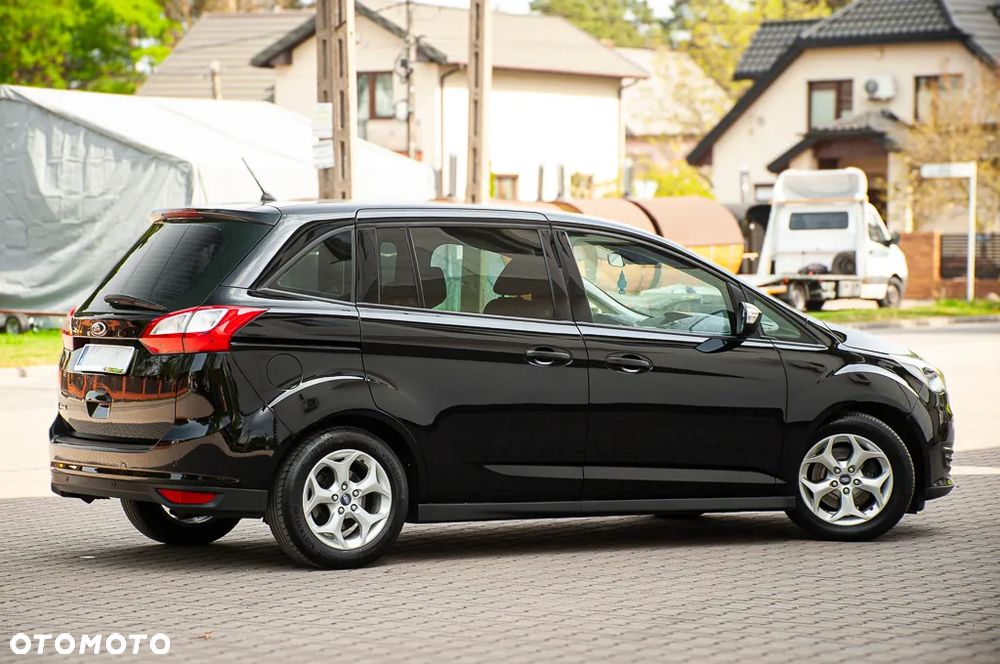 Ford Grand C-MAX - 21