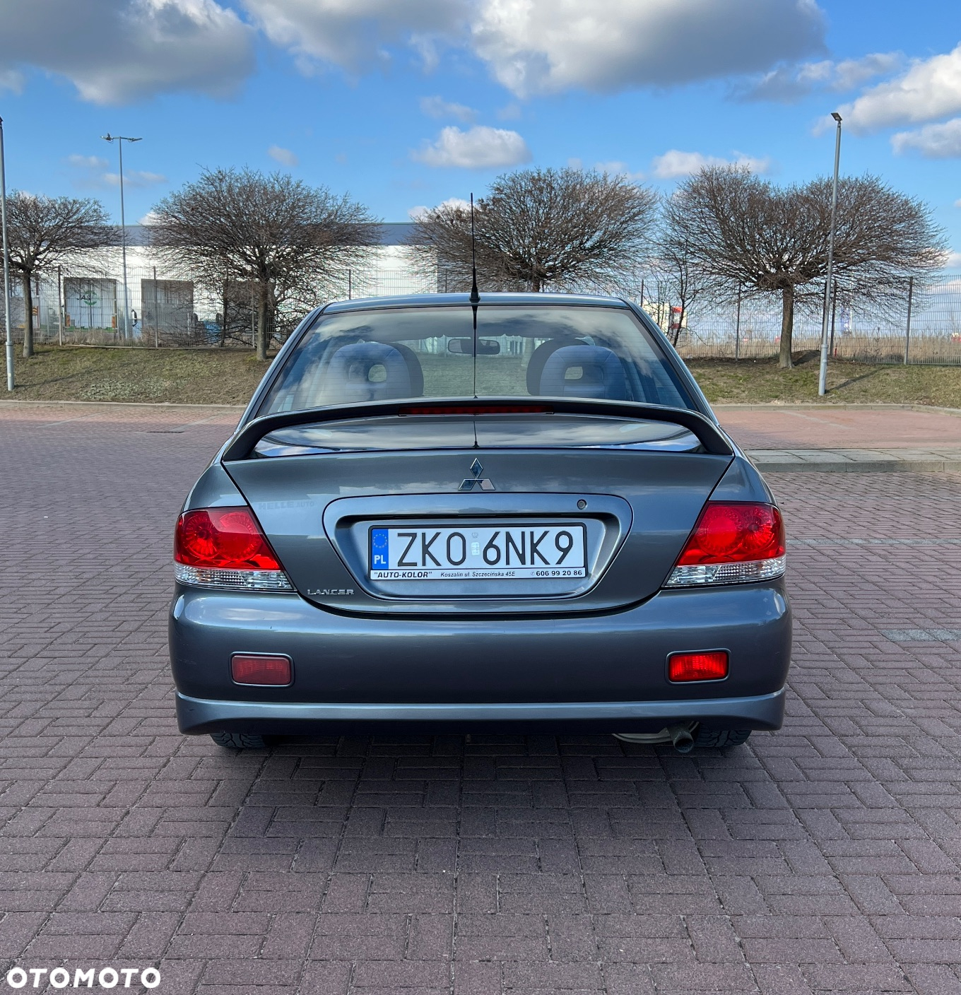 Mitsubishi Lancer 1.6 Invite - 6