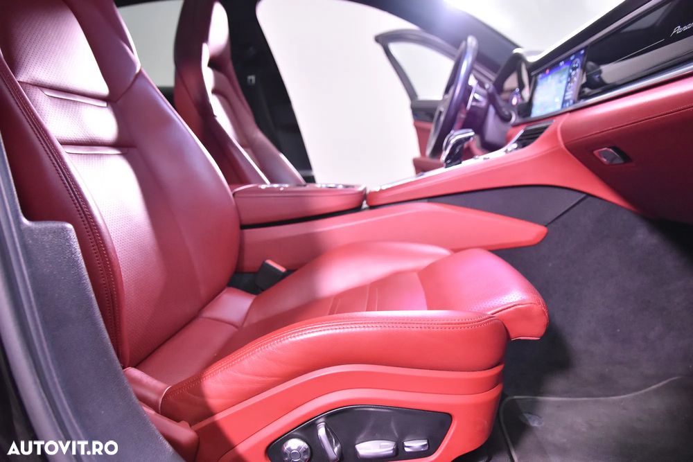 Porsche Panamera - 11