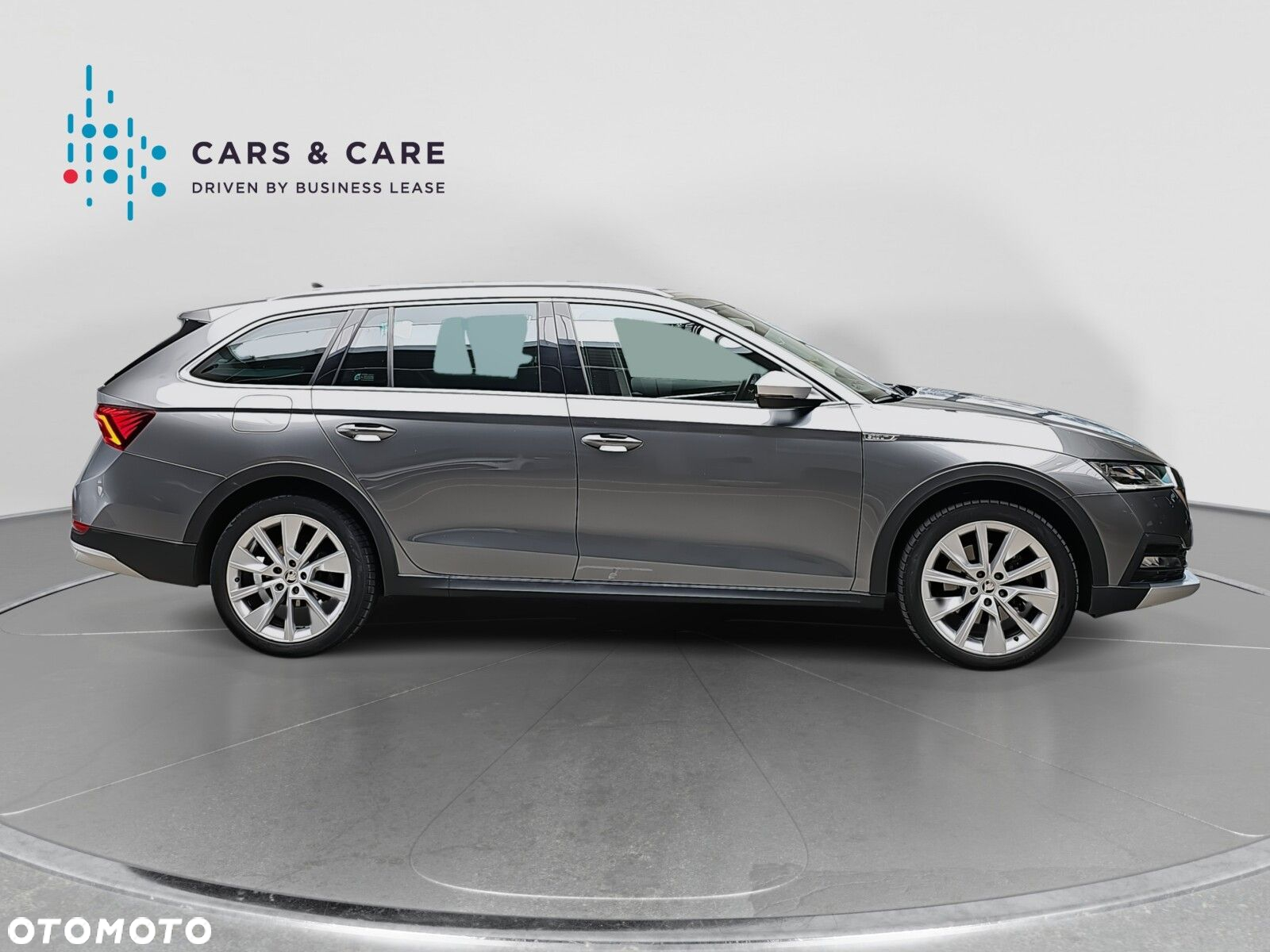 Skoda Octavia 2.0 TDI 4x4 Scout DSG - 27
