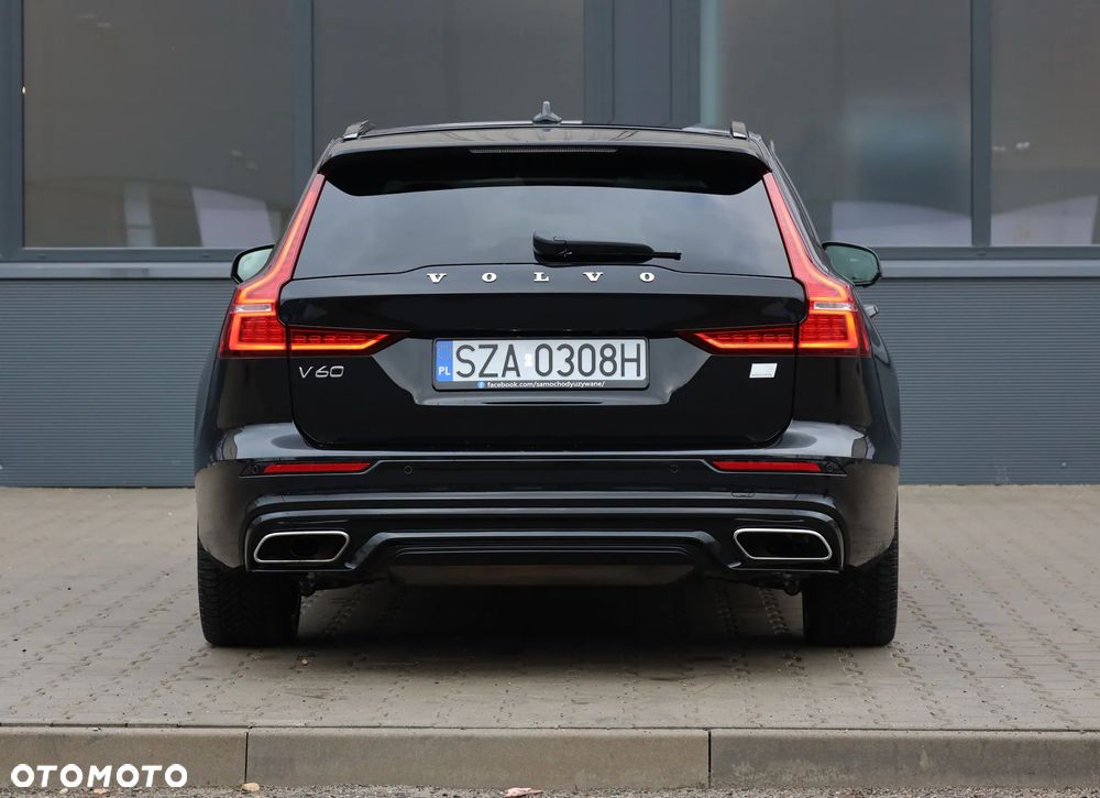 Volvo V60 T6 AWD Recharge Geartronic RDesign - 39
