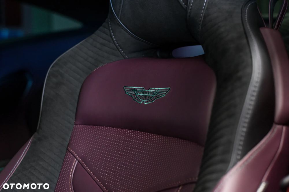 Aston Martin DBS - 22