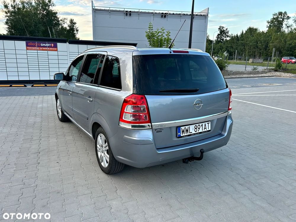 Opel Zafira 1.8 Cosmo - 7