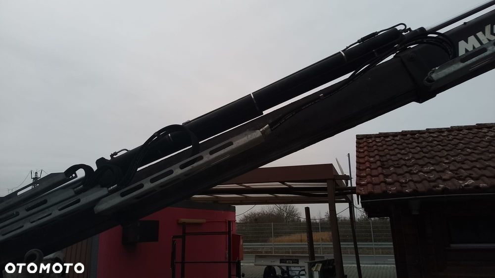 Mercedes-Benz 18 225 - 7