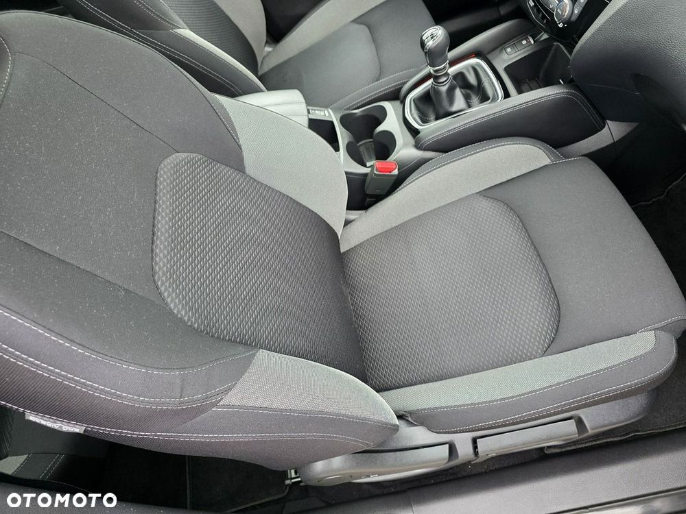 Nissan Qashqai 1.3 DIG-T N-Connecta - 27