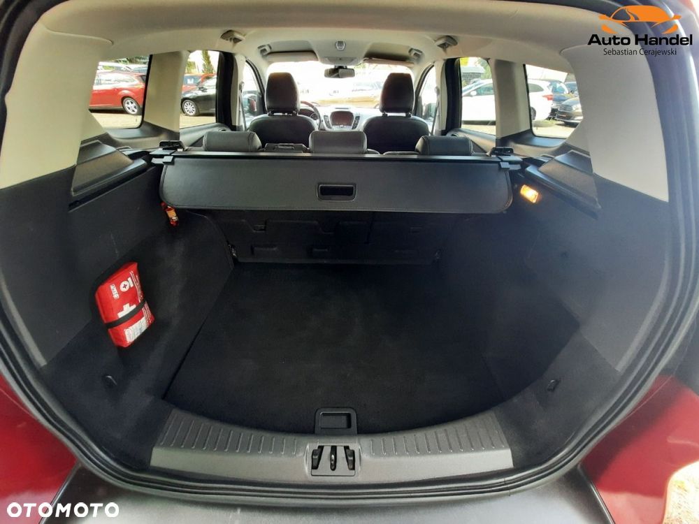 Ford Kuga 1.5 EcoBoost 2x4 Titanium - 15