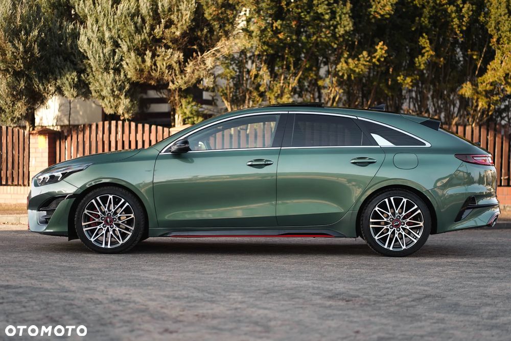 Kia ProCeed 1.6 T-GDI GT DCT - 15