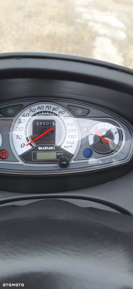 Suzuki Burgman - 29
