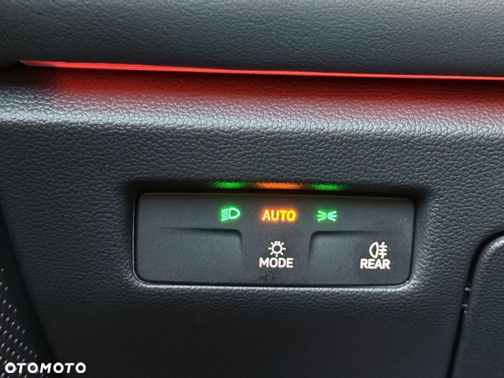 Volkswagen Passat Variant 1.5 TSI EVO Business DSG - 26