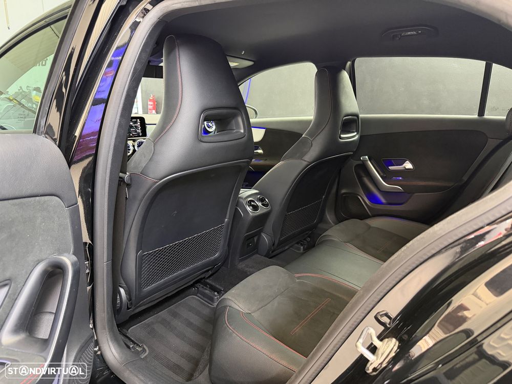 Mercedes-Benz A 180 7G-DCT AMG Line - 7