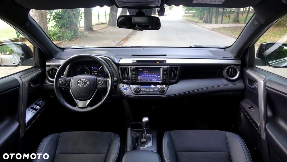 Toyota RAV4 - 11