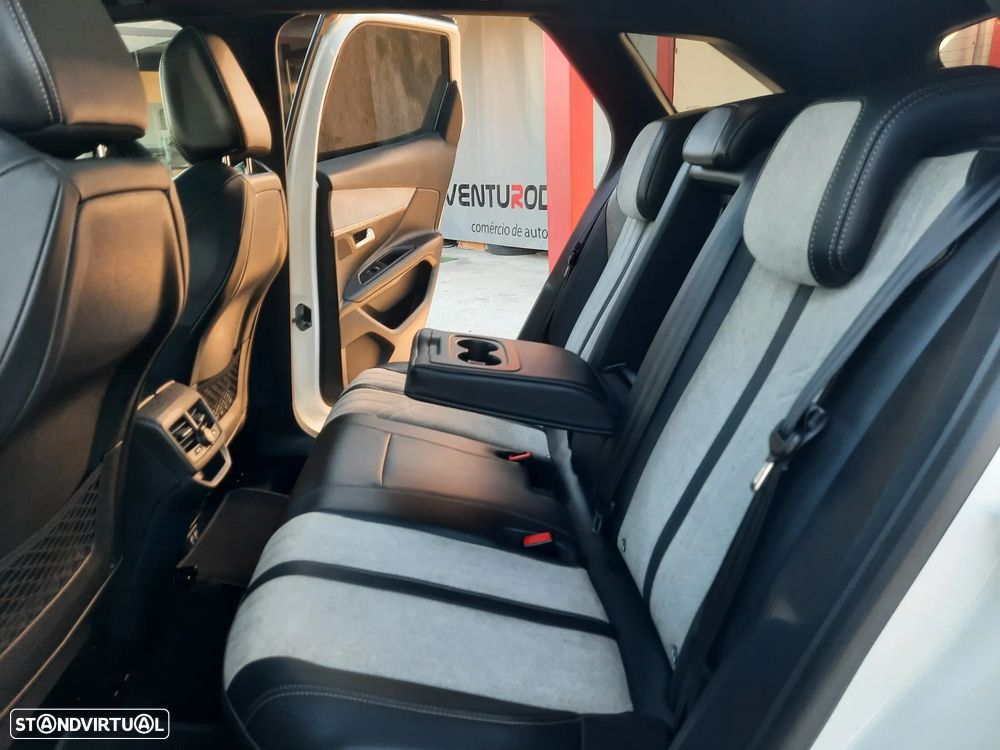 Peugeot 3008 1.6 Hybrid GT Pack e-EAT8 - 40