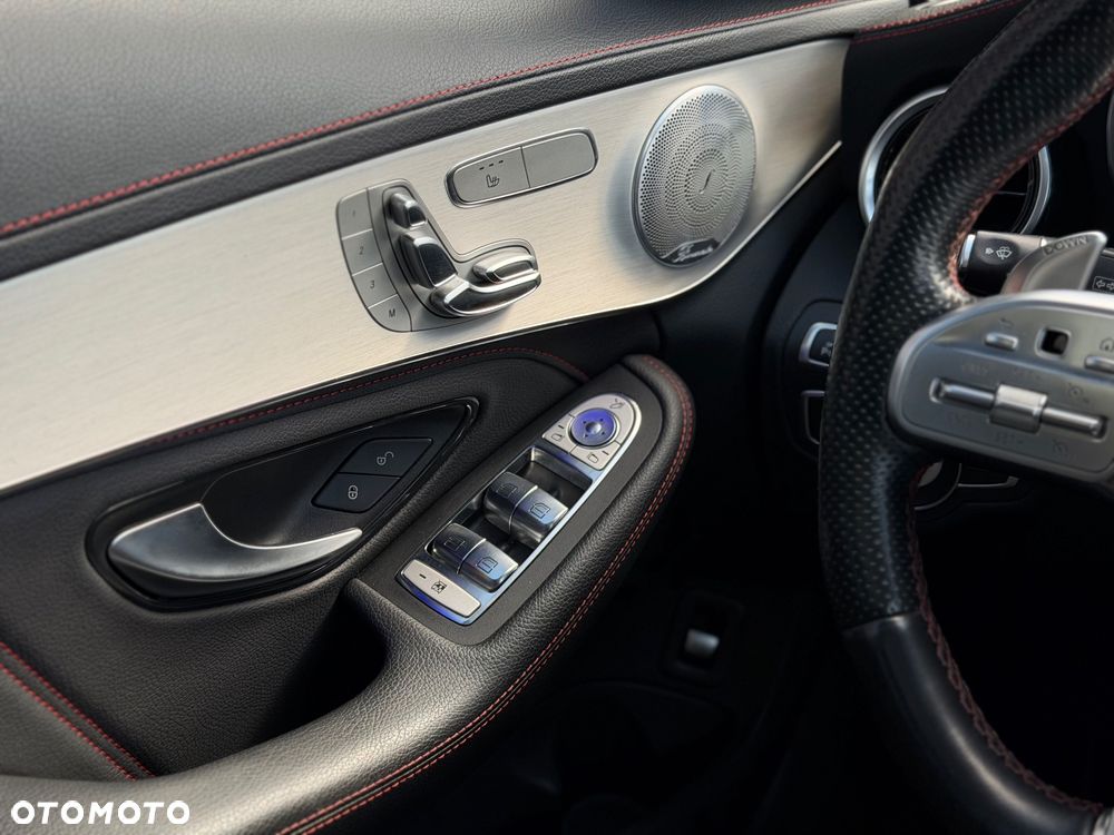Mercedes-Benz Klasa C AMG 43 4Matic 9G-TRONIC - 19