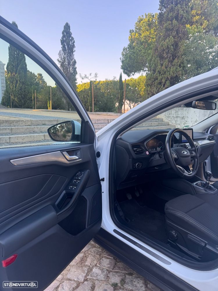 Ford Focus SW 1.5 EcoBlue S&S TITANIUM X - 14