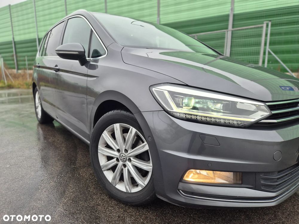 Volkswagen Touran 1.4 TSI BMT Highline DSG - 9