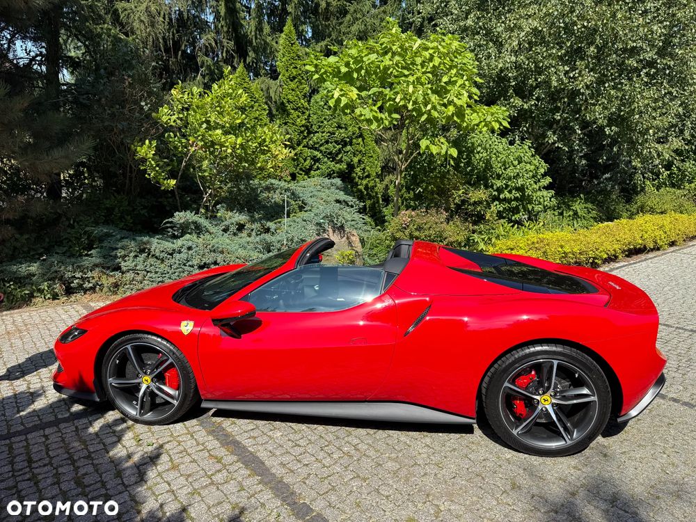Ferrari 296 GTS - 14